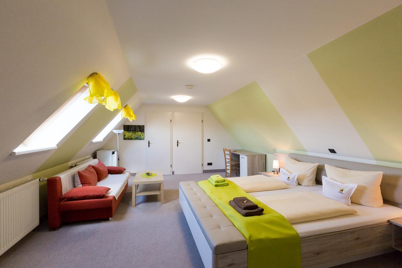 Kraeuterhotel Garni Zur Klostergrotte Nohra  Eksteriør billede